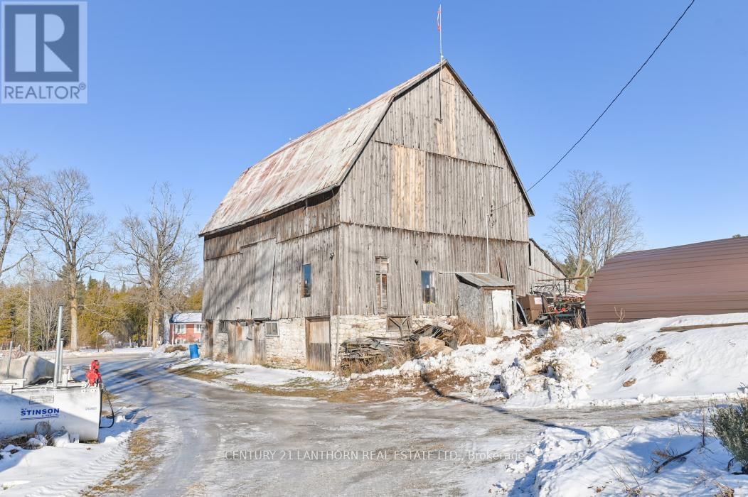 128 JARVIS ROAD Image 31