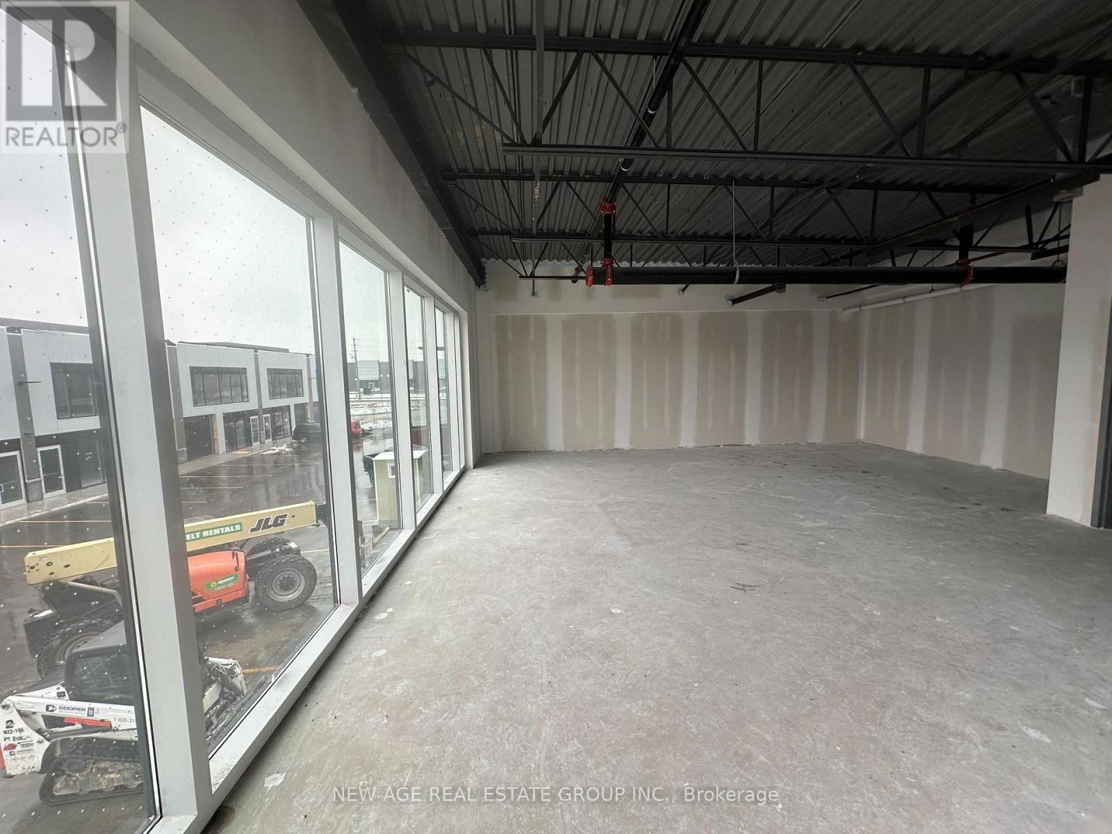 595 HANLON CREEK (2ND FLOOR) BOULEVARD Image 3