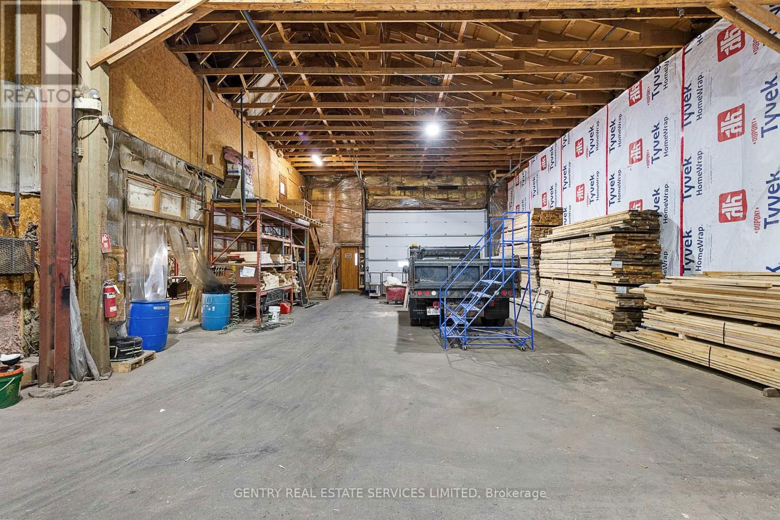 14 CONWAY STREET Image 16