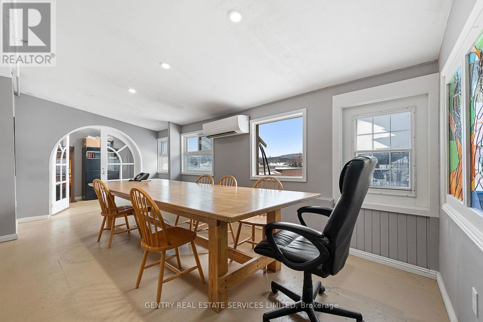 14 CONWAY STREET Image 32