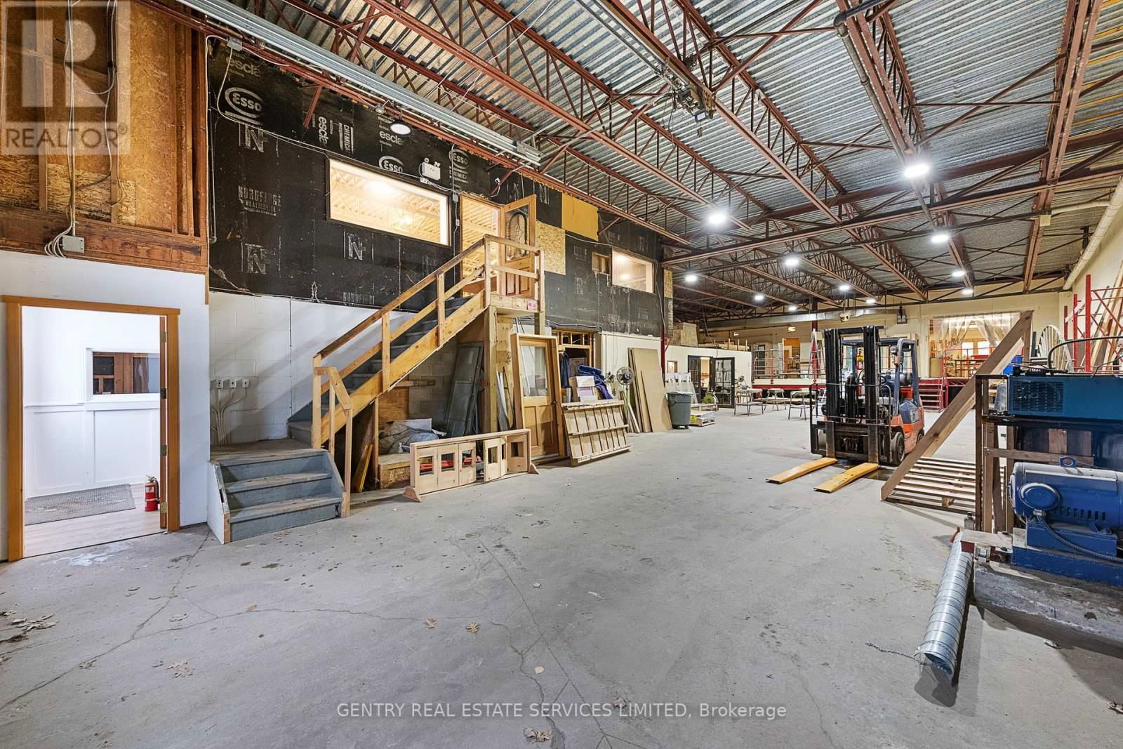 14 CONWAY STREET Image 4