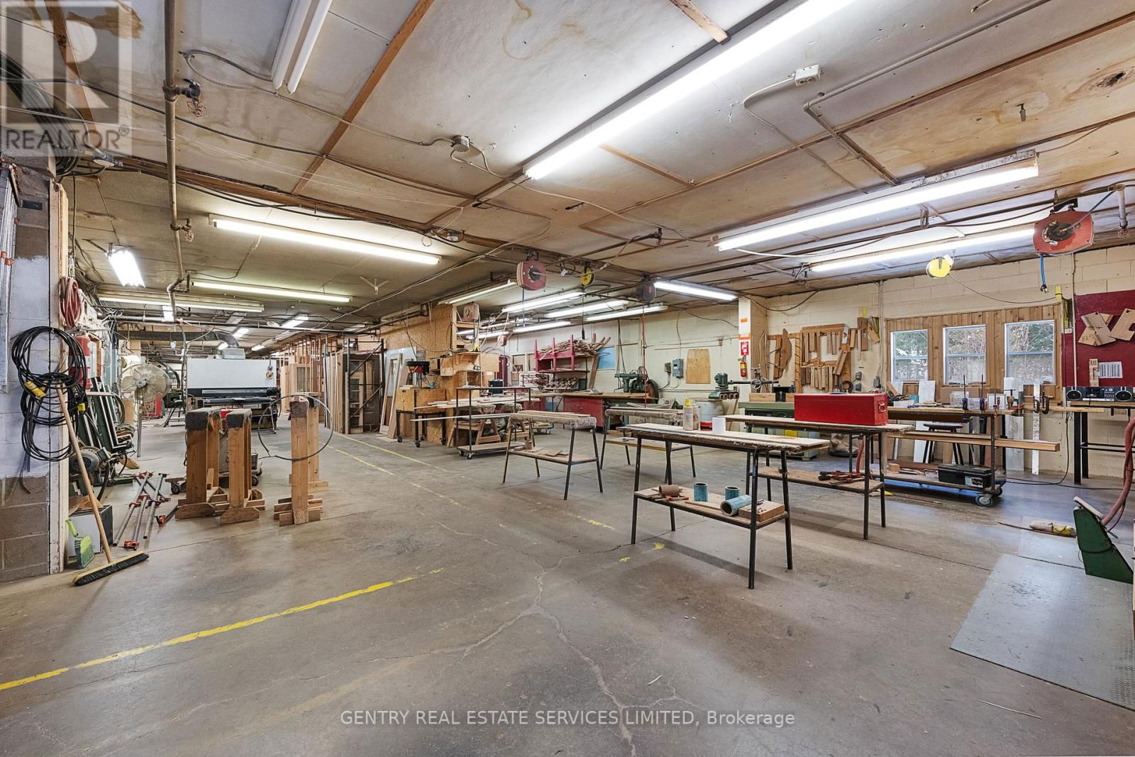 14 CONWAY STREET Image 8