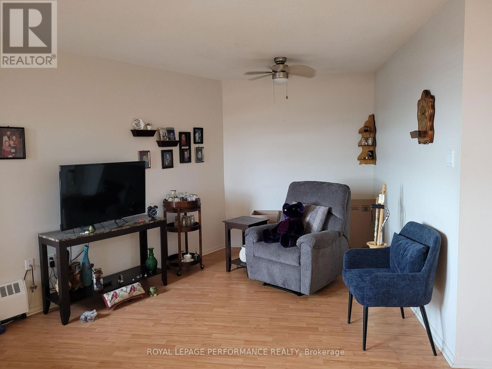 612 - 915 ELMSMERE ROAD Image 15