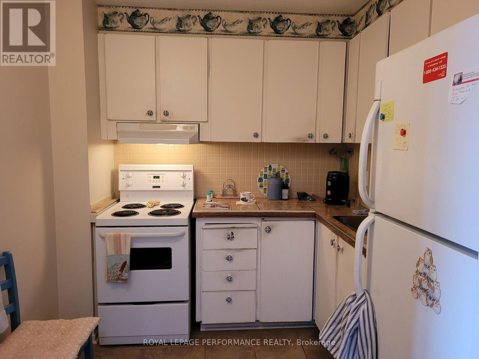 612 - 915 ELMSMERE ROAD Image 3
