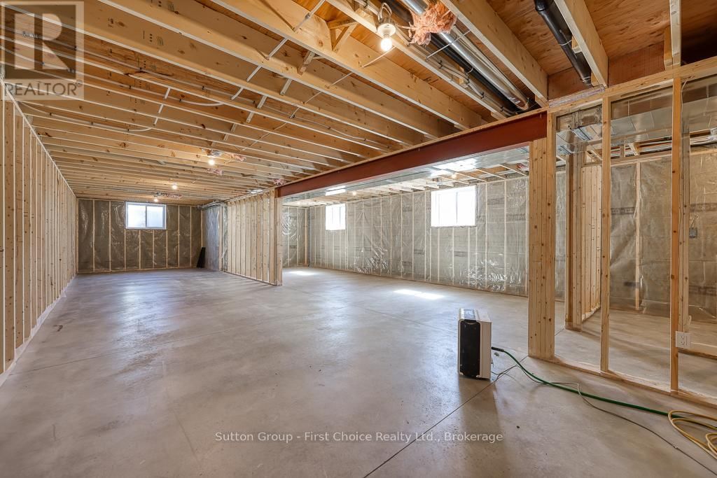 91 KENTON STREET Image 20