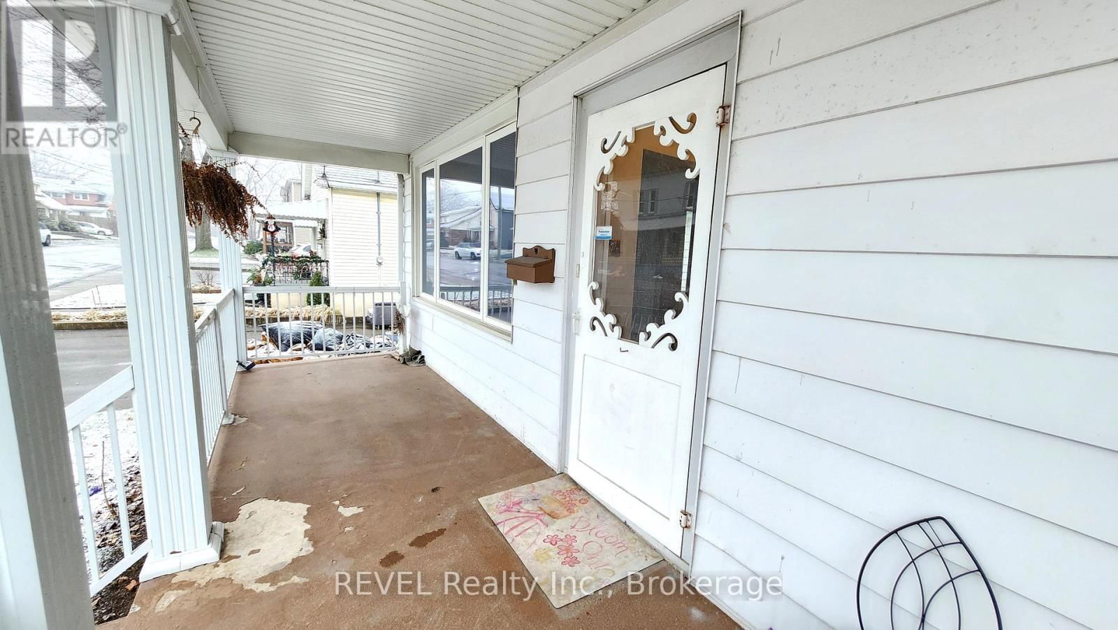 6294 KER STREET Image 4