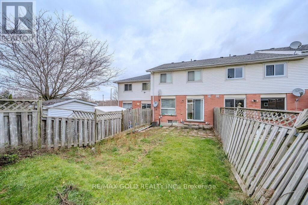 1029 ELGIN STREET Image 33