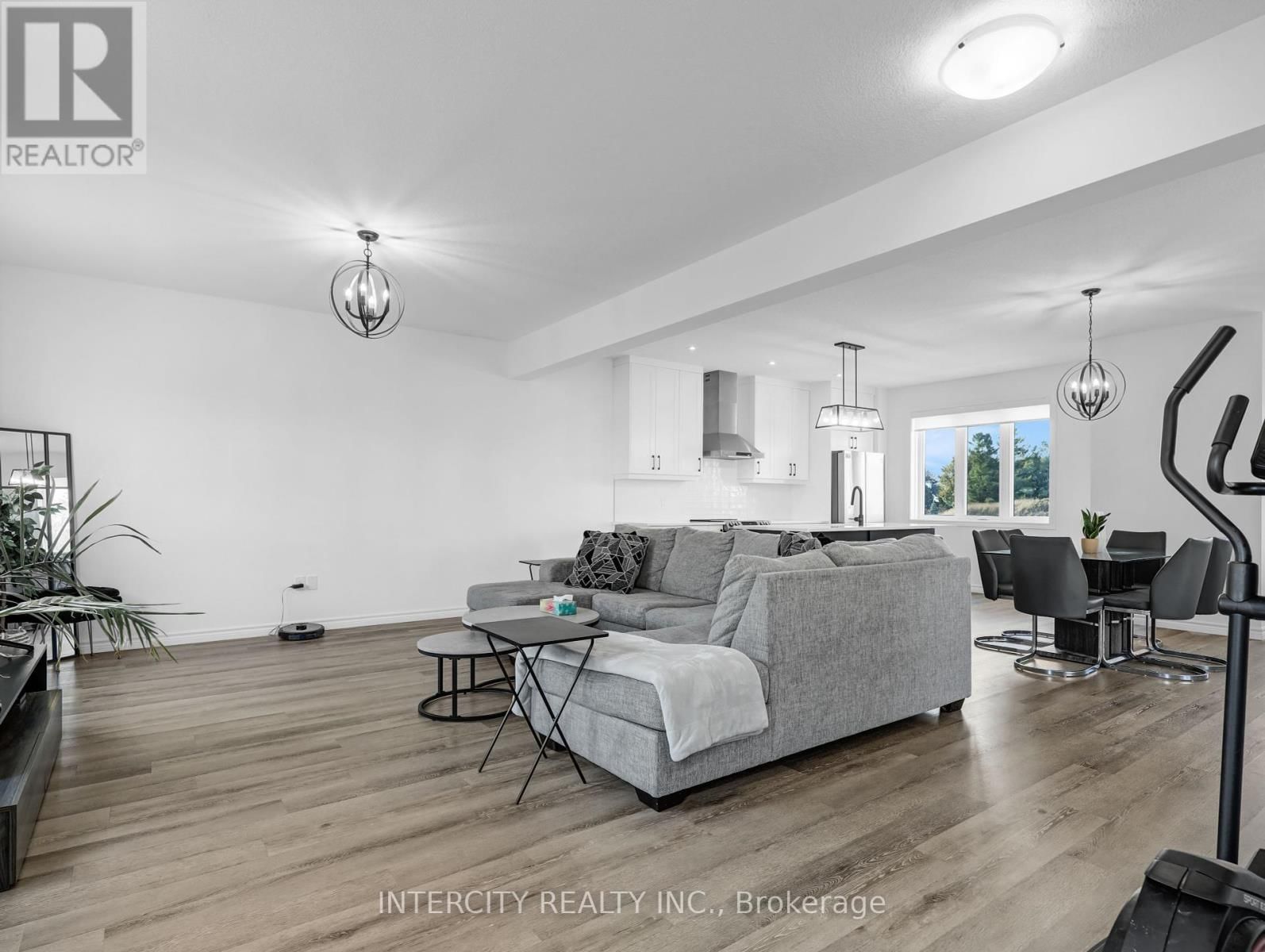 341 CALLAWAY ROAD Image 10