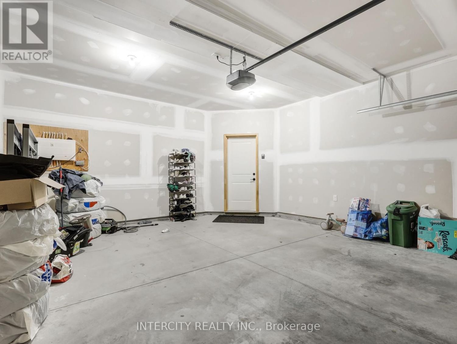 341 CALLAWAY ROAD Image 32