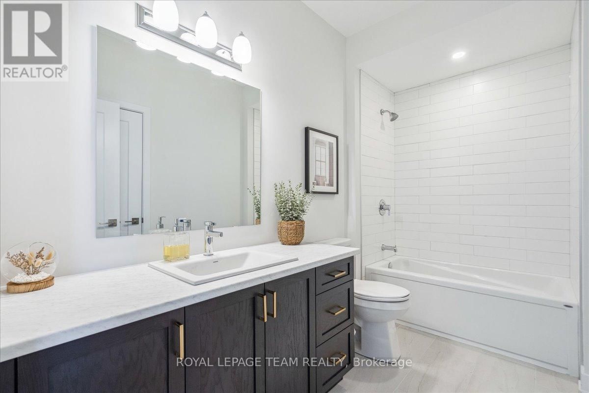 1070 TURNER DRIVE Image 37
