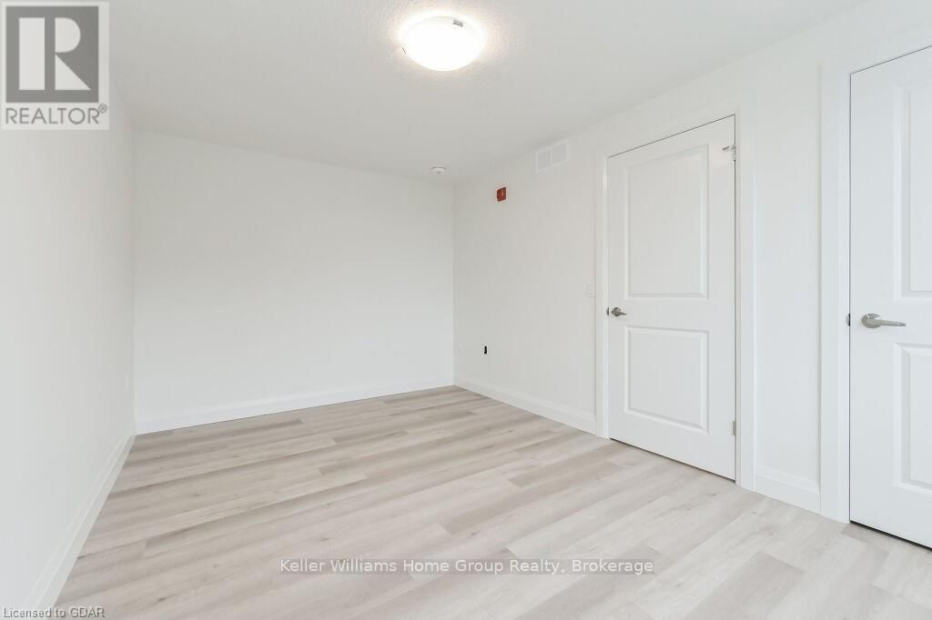 302 - 99B FARLEY ROAD Image 23