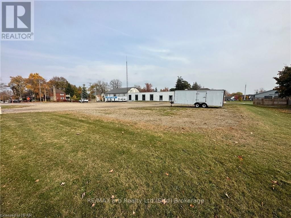 MAPLE DRIVE Image 4