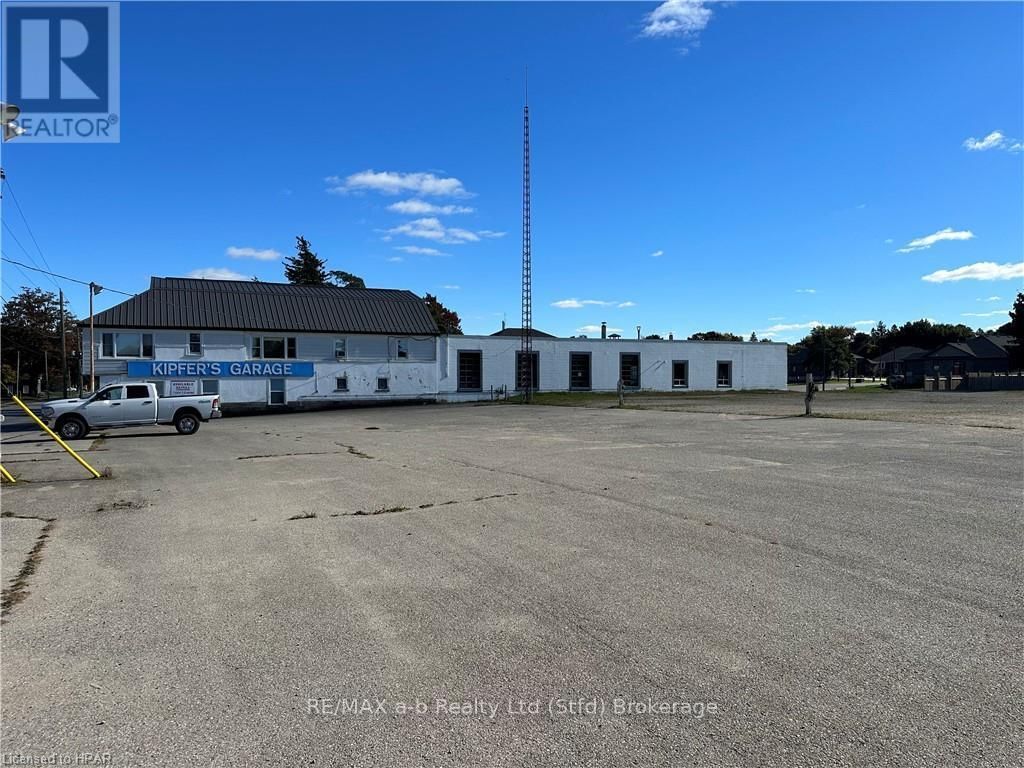 15 MILL STREET EAST Image 3