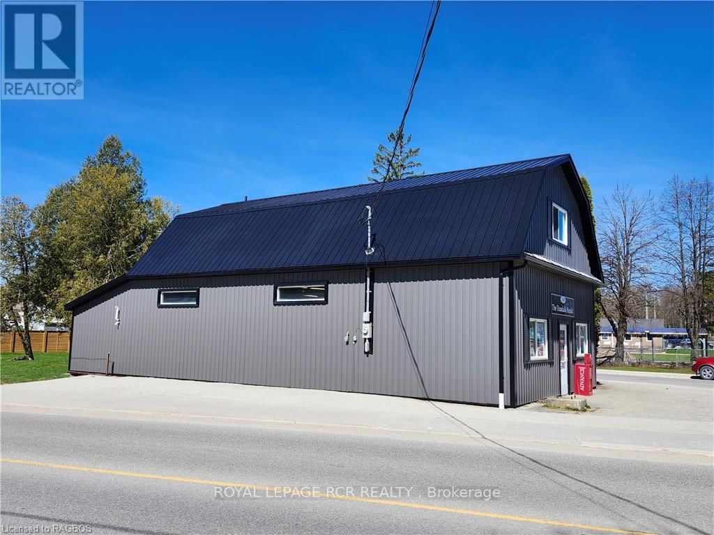 260 MAIN STREET EAST Image 4