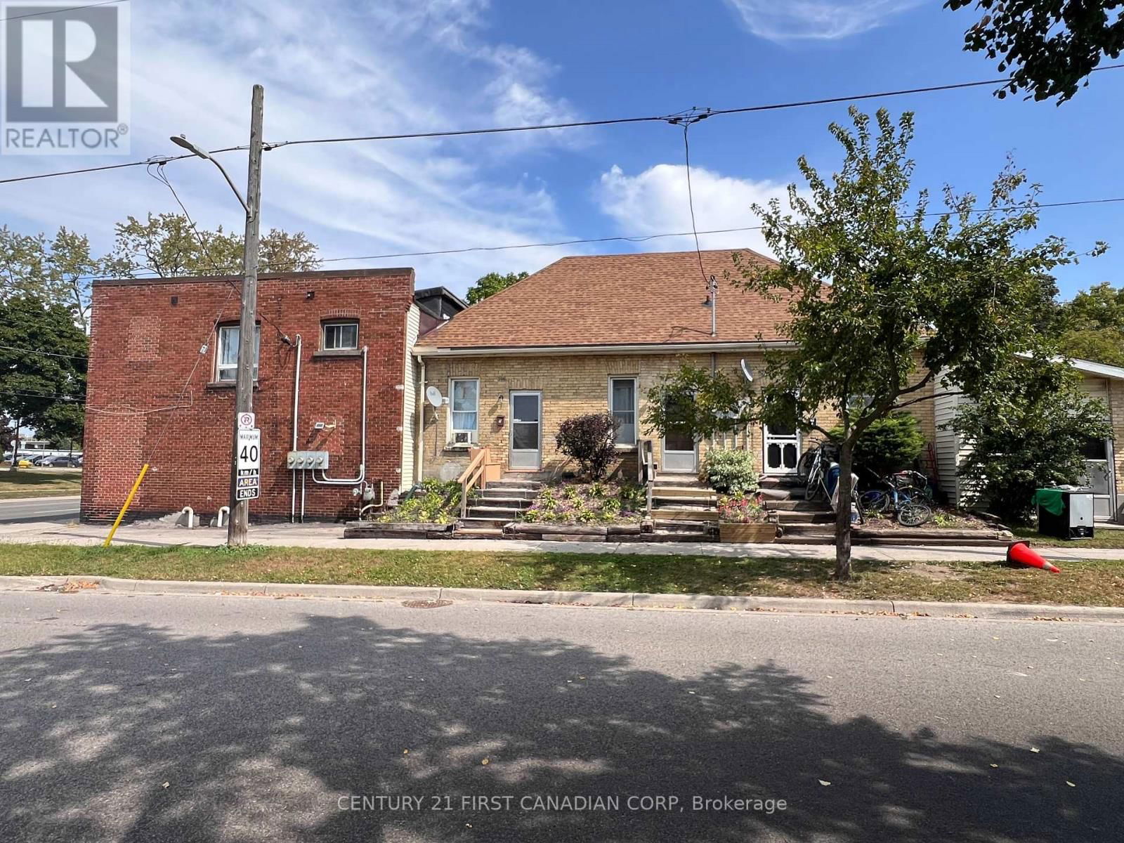 1267 DUNDAS STREET Image 7