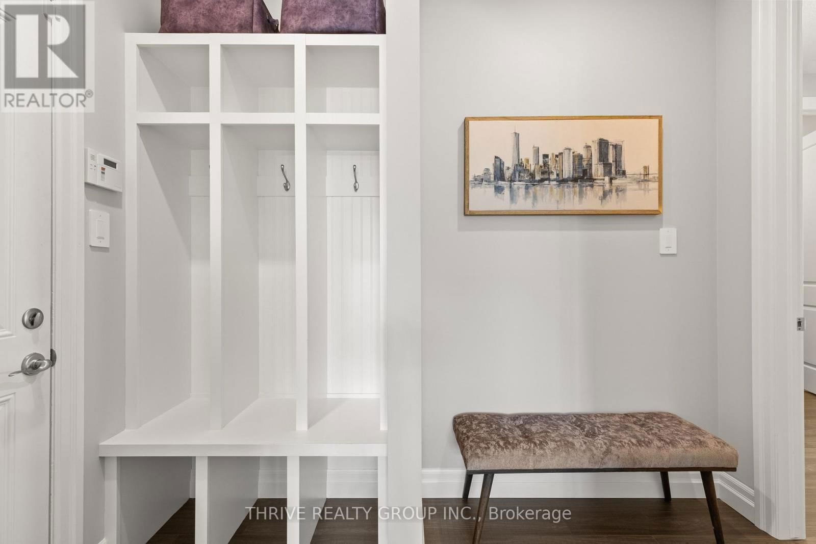 1 - 1061 EAGLETRACE DRIVE Image 30