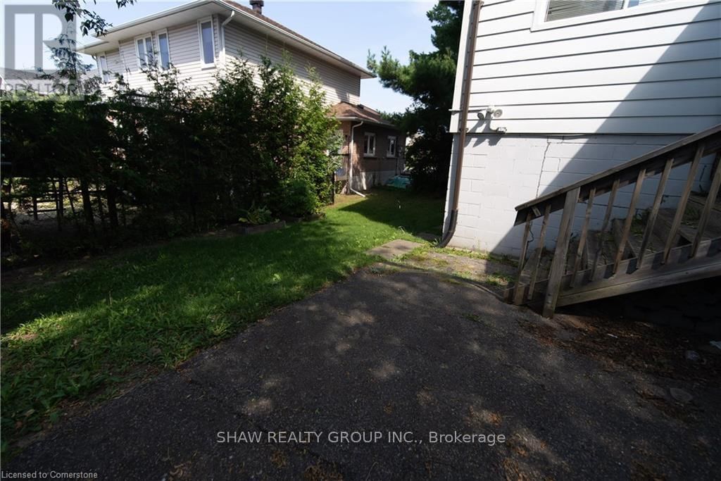 1111 BEATTIE STREET Image 23