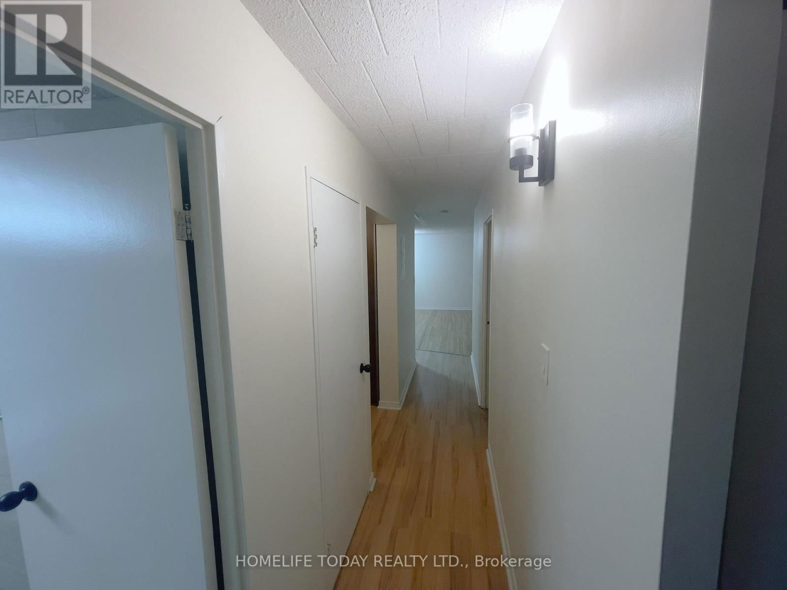 204 - 71 VANIER DRIVE Image 6