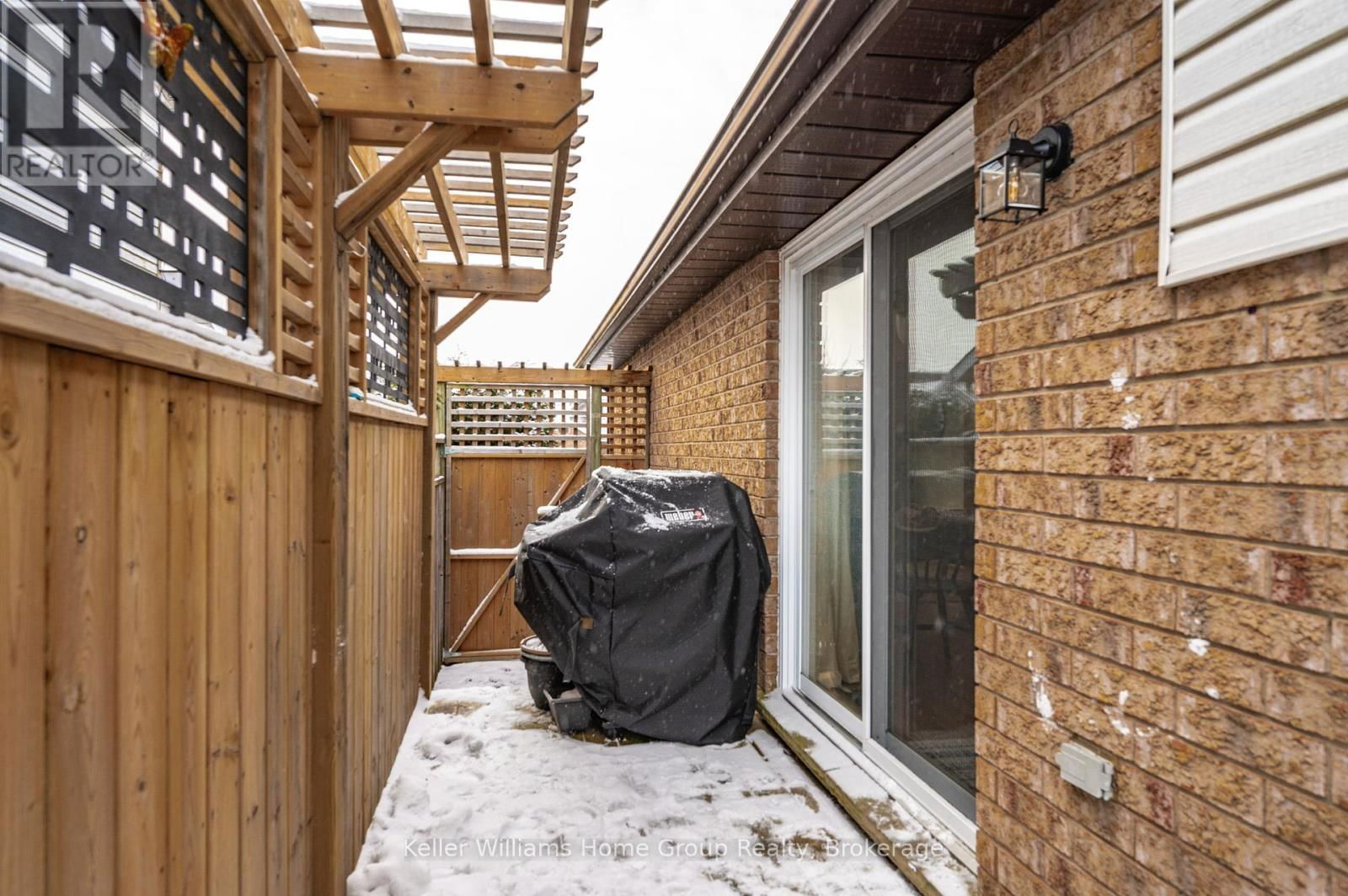 156 TAIT CRESCENT Image 34