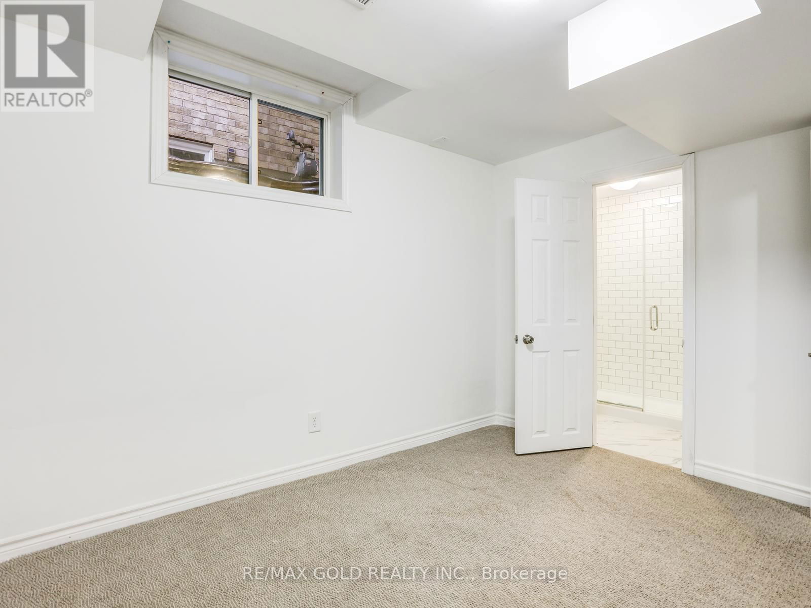 (LEASE) - 920 DUNBLANE COURT Image 33