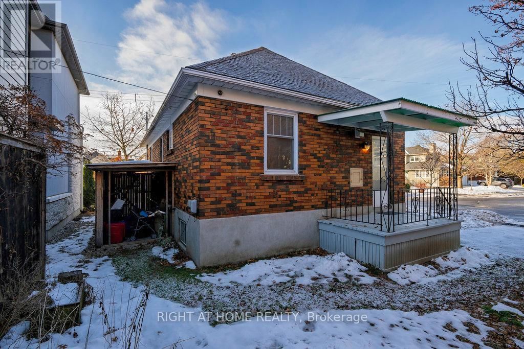 211 MCGILLIVRAY STREET Image 30