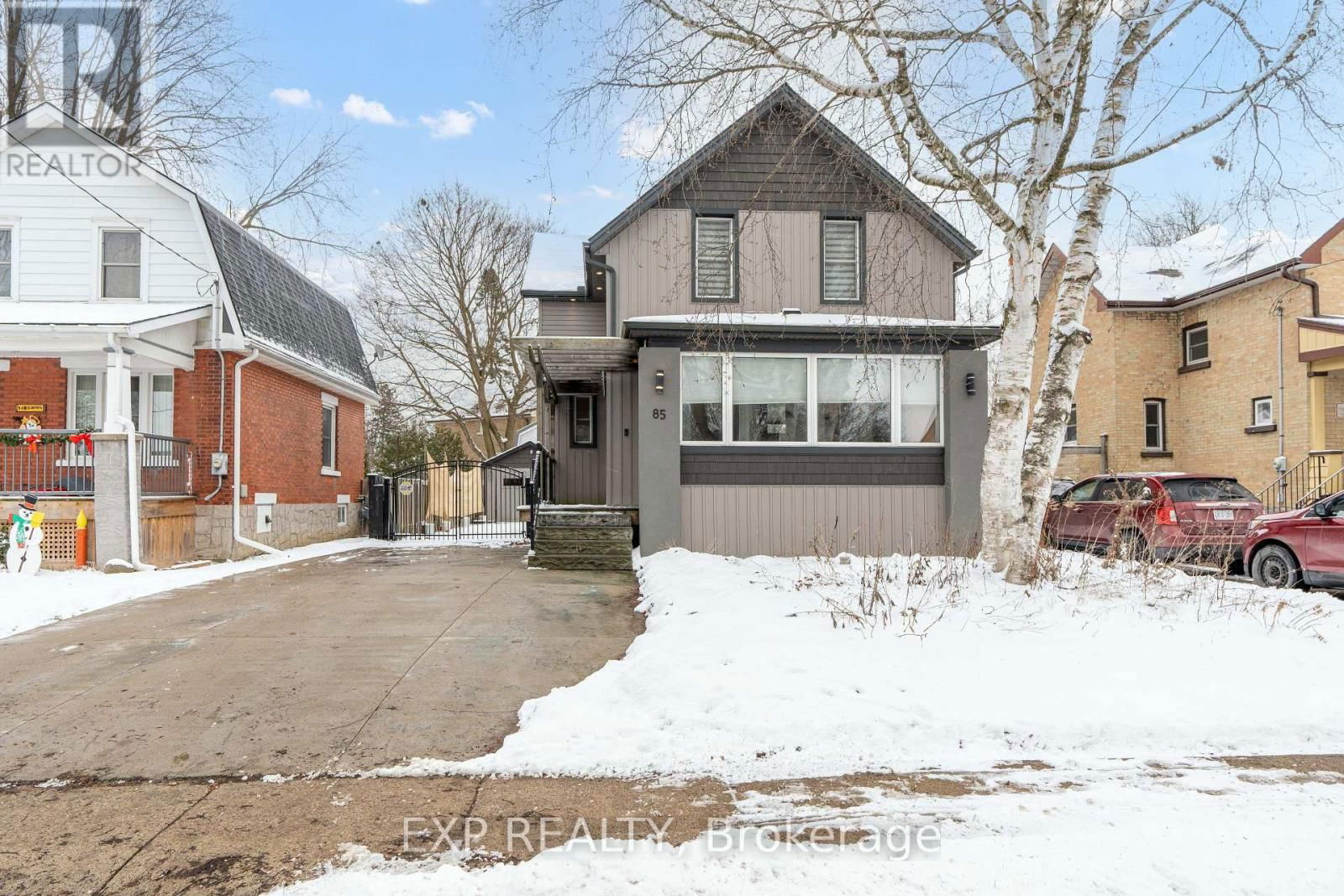 85 DUFFERIN STREET Image 2