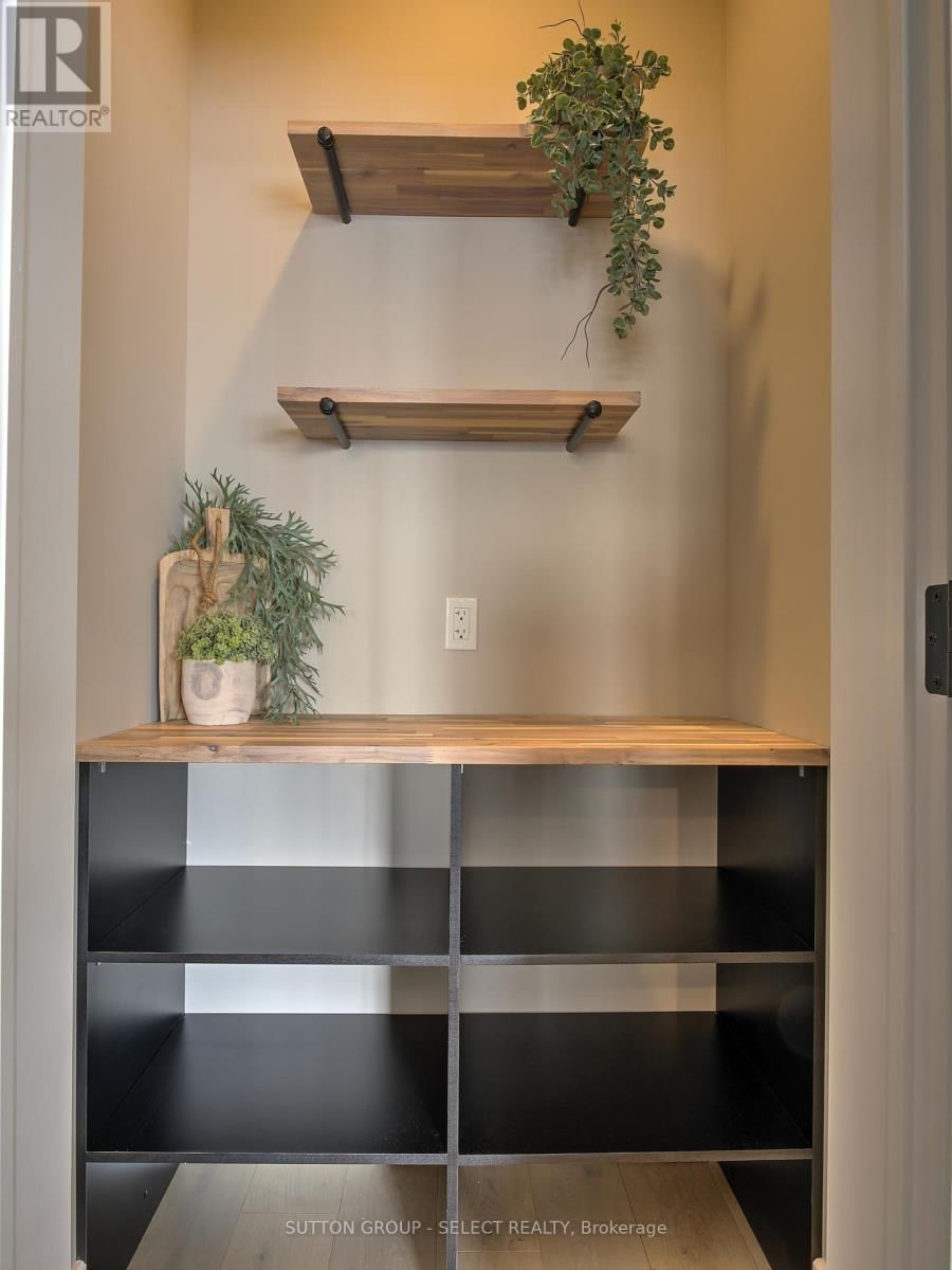 10 LOIS COURT Image 11
