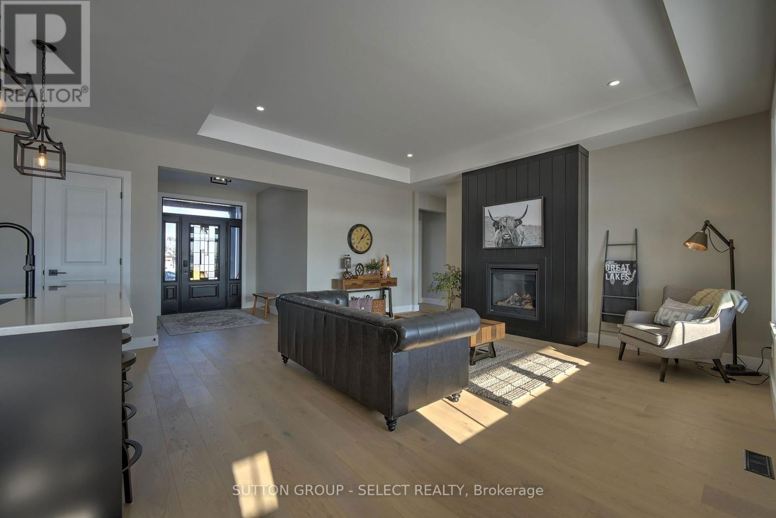10 LOIS COURT Image 15
