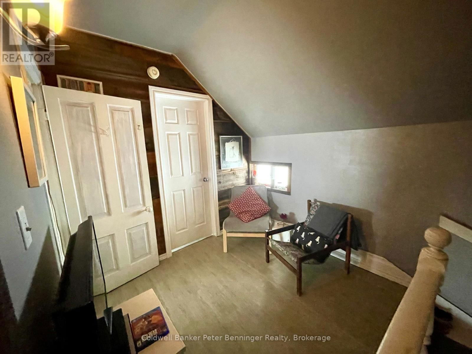258 8TH STREET Image 16