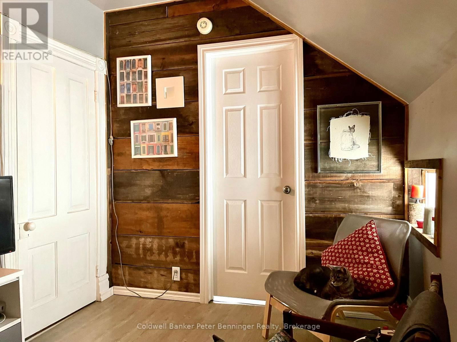 258 8TH STREET Image 18