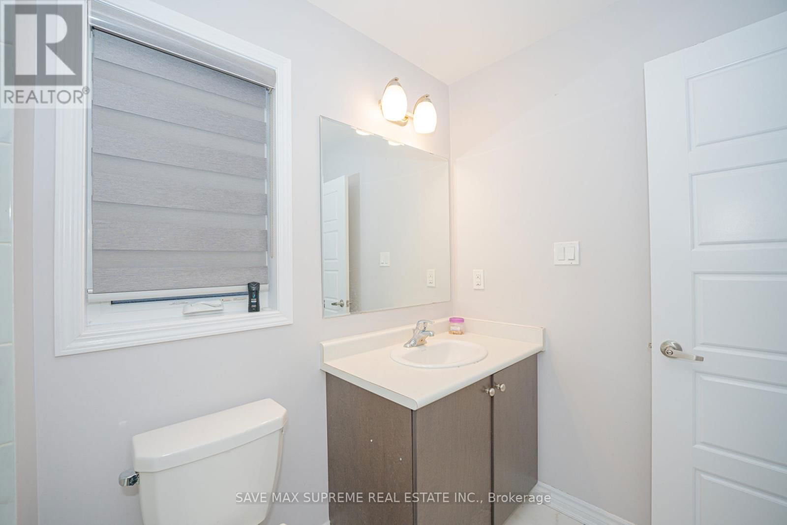 16 - 455 GUELPH AVENUE Image 31