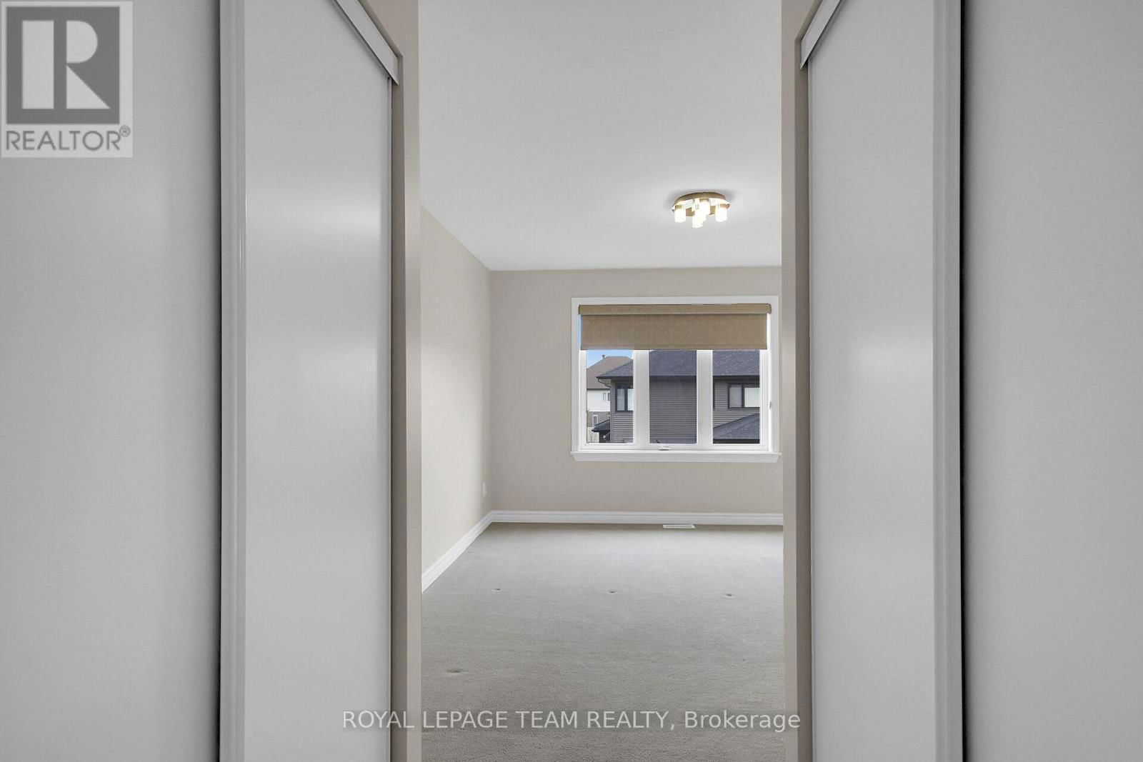 300 ROSINA WAY Image 32