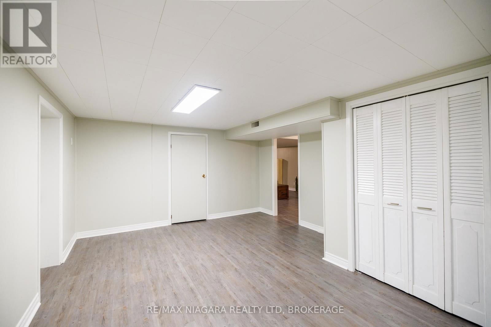 27 WALTS STREET Image 22