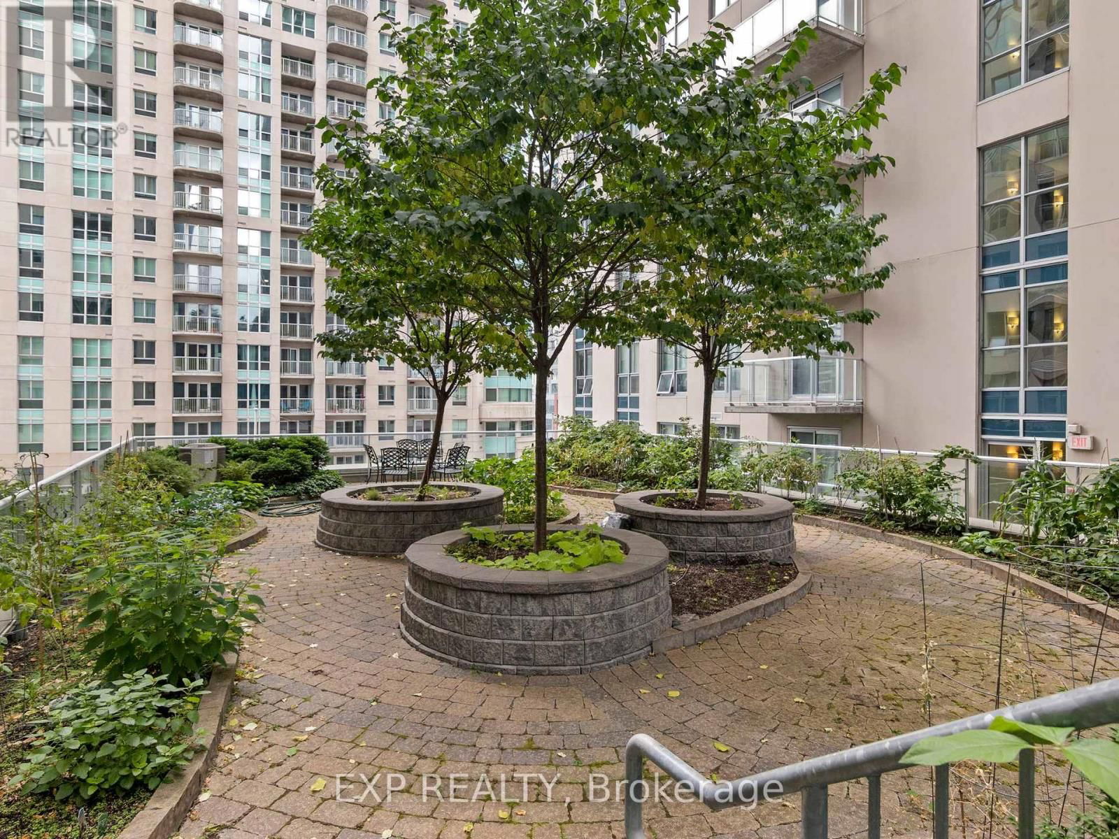 2607 - 242 RIDEAU STREET Image 23