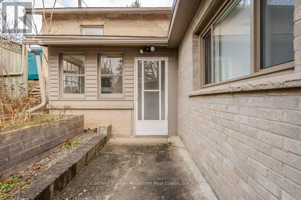 35 MEADOWVIEW AVENUE Image 15