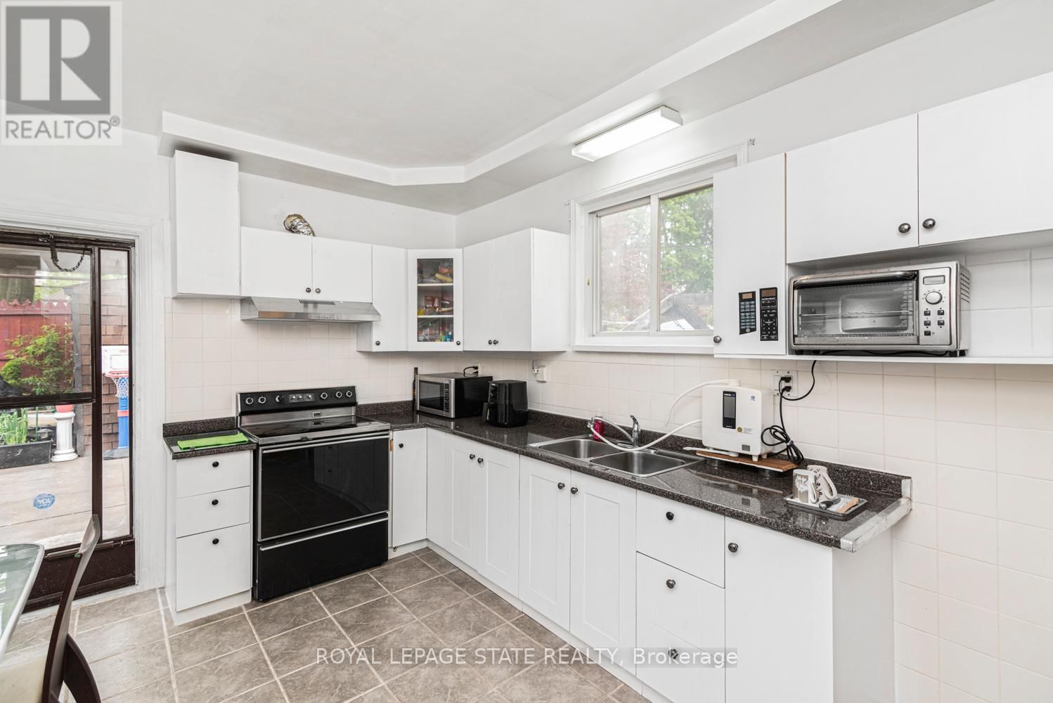 47 CLYDE STREET Image 17