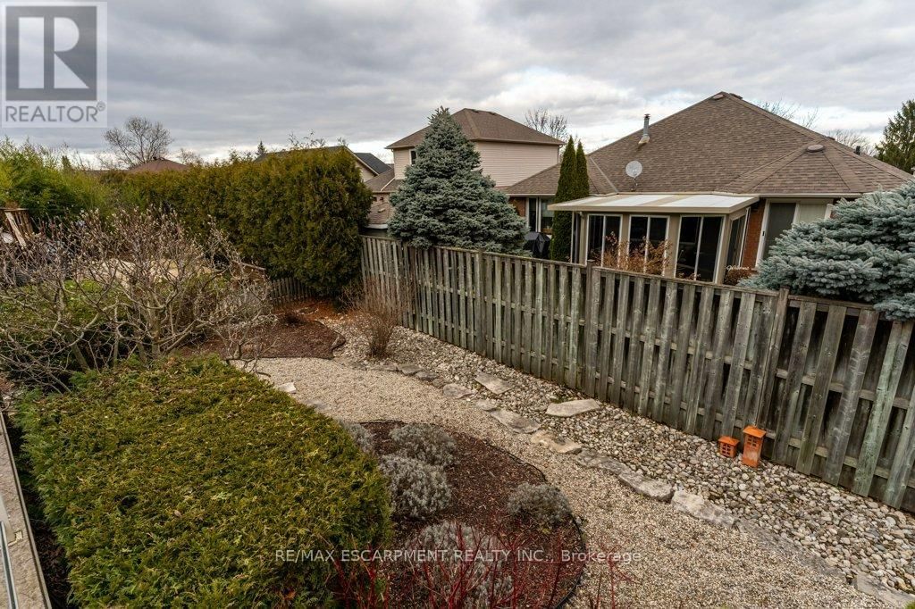 107 DORCHESTER DRIVE Image 35