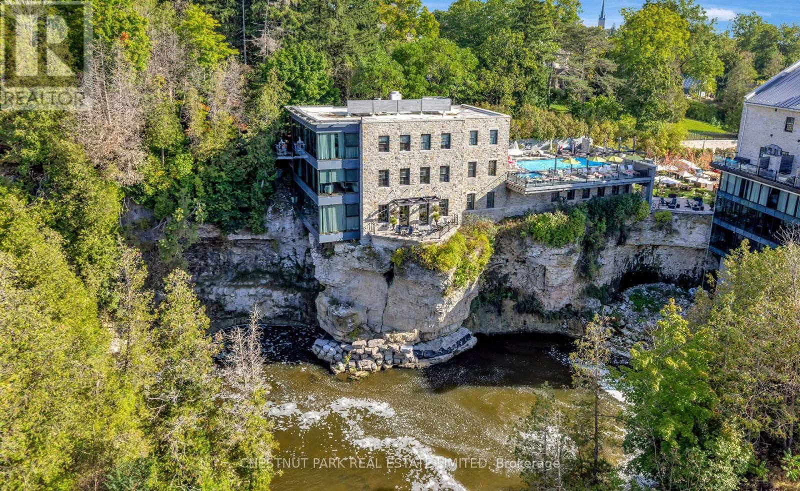 407 - 6523 WELLINGTON ROAD Image 33
