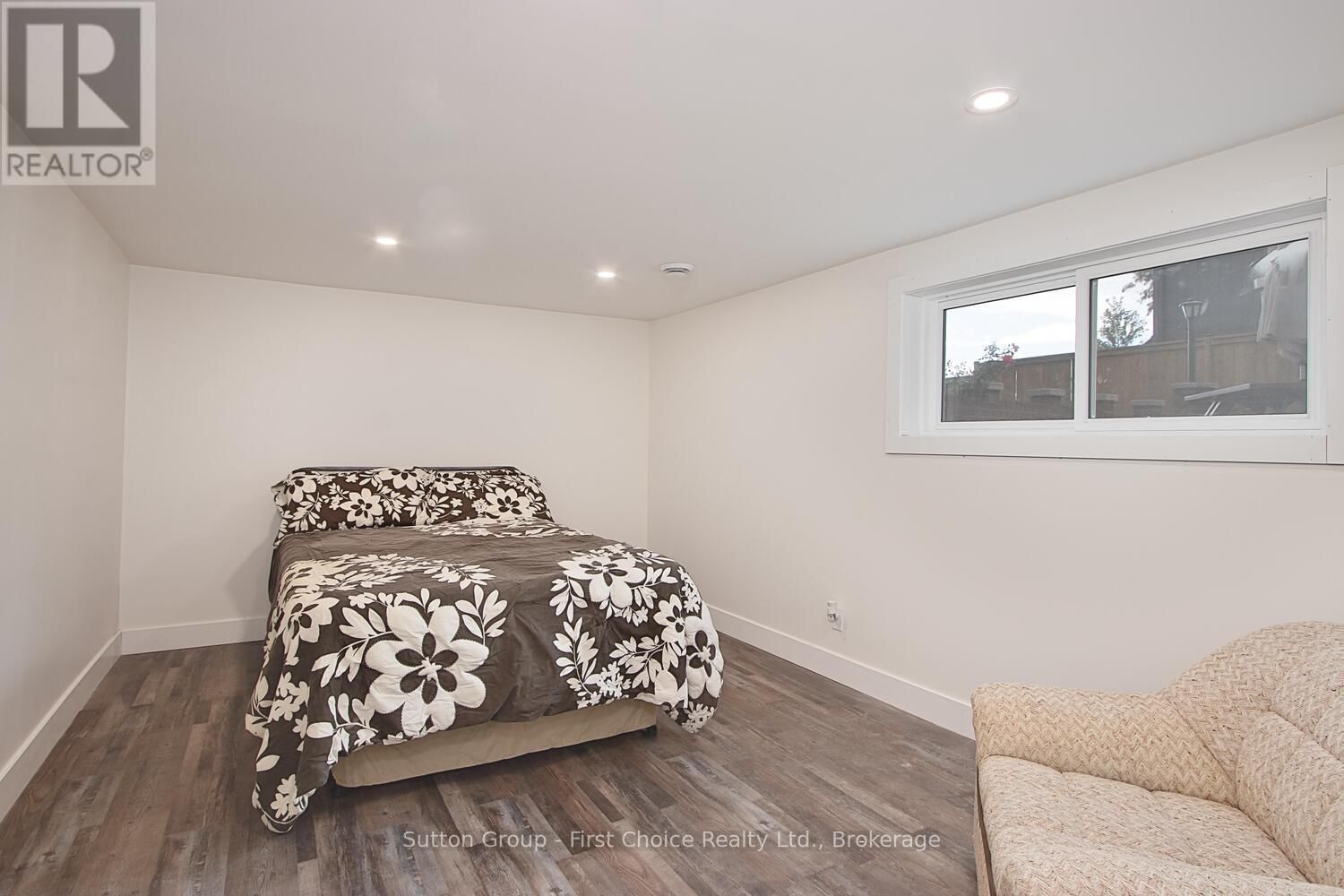 131 BRIARHILL DRIVE Image 22