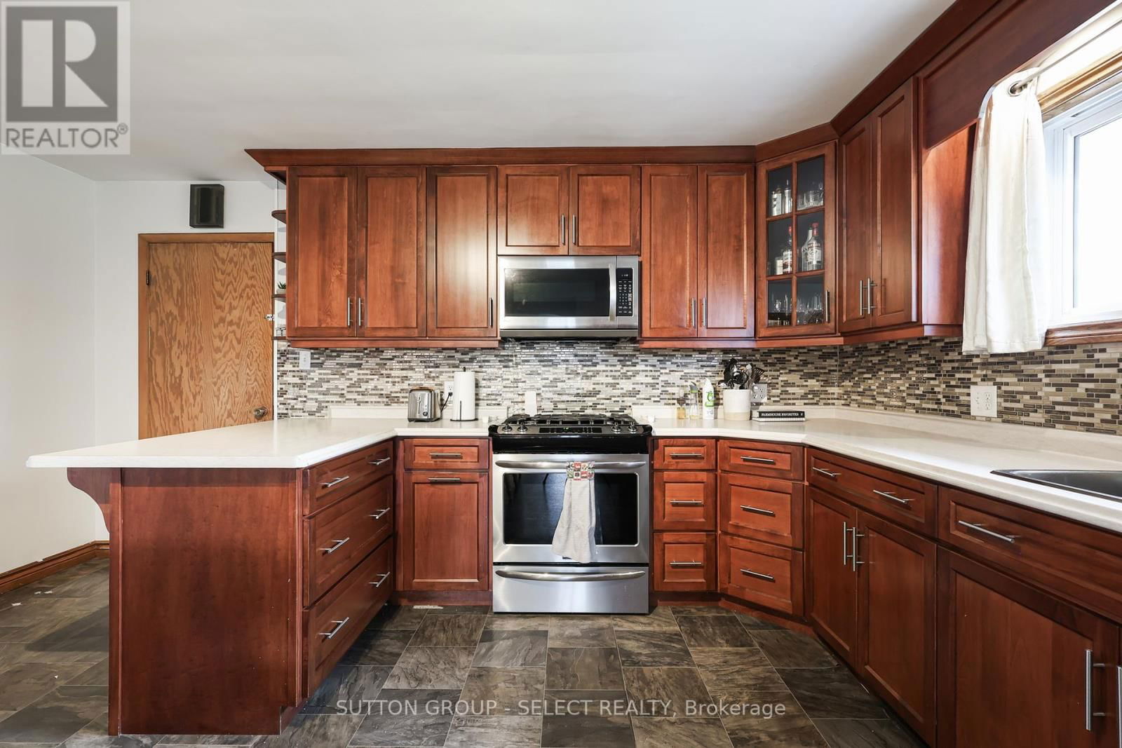 7462 PLANK ROAD Image 14