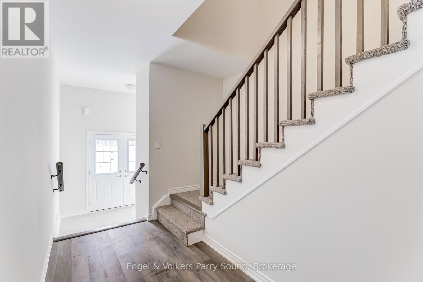 220 BEECHWOOD FOREST LANE Image 3