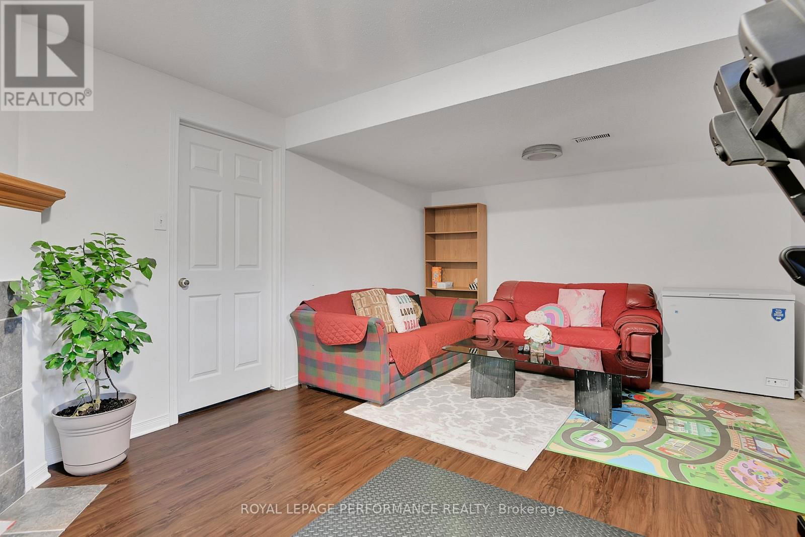928 GOOSE RIVER AVENUE Image 30