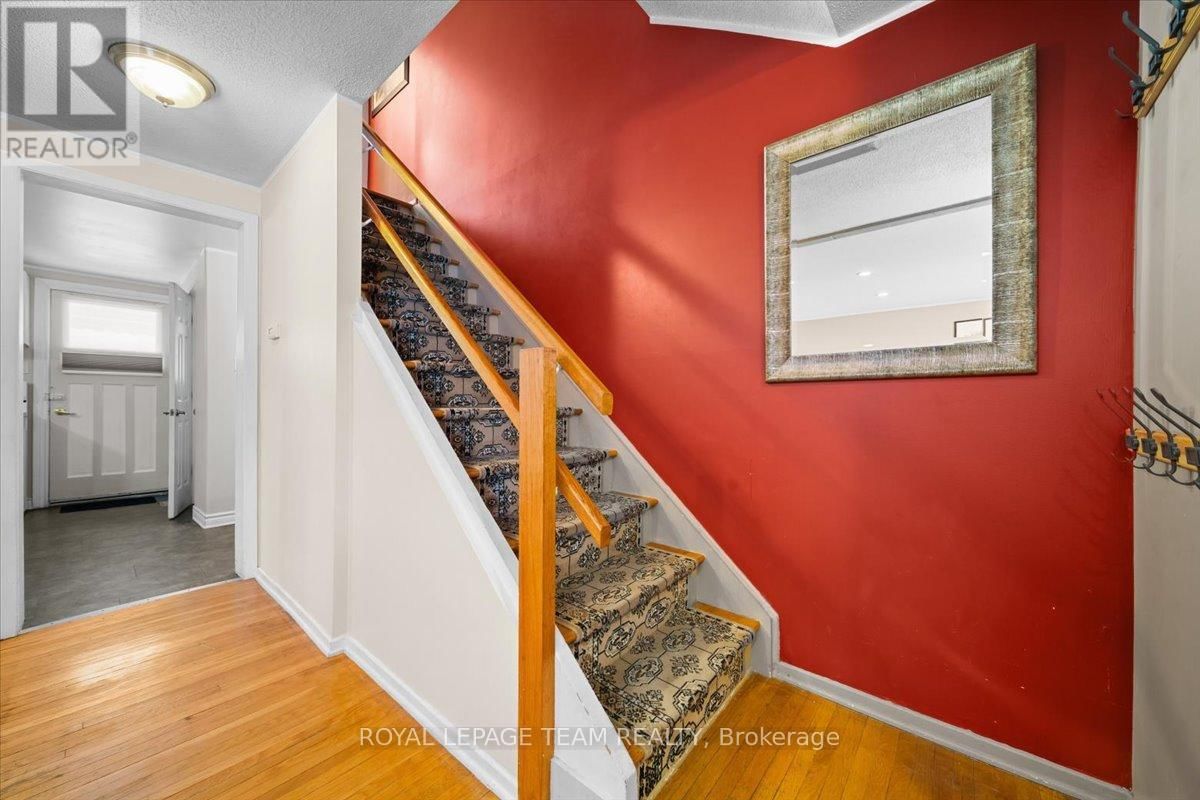 34 - 1295 LEDBURY AVENUE S Image 23