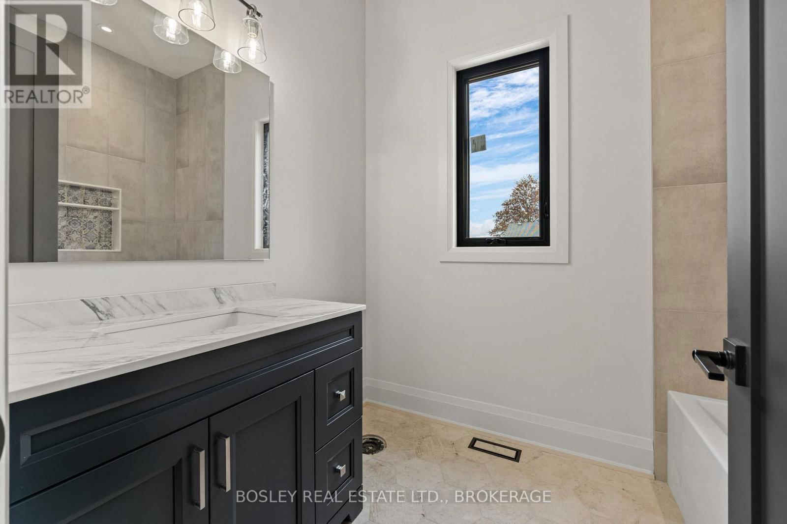 9 OAKLEY DRIVE Image 13