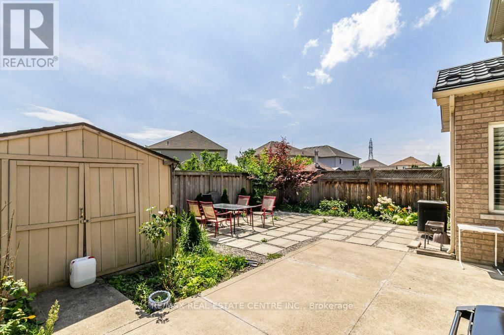 252 THORNER DRIVE Image 34