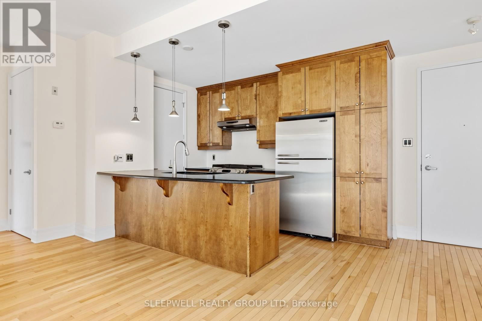 706 - 420 BERKLEY AVENUE Image 12