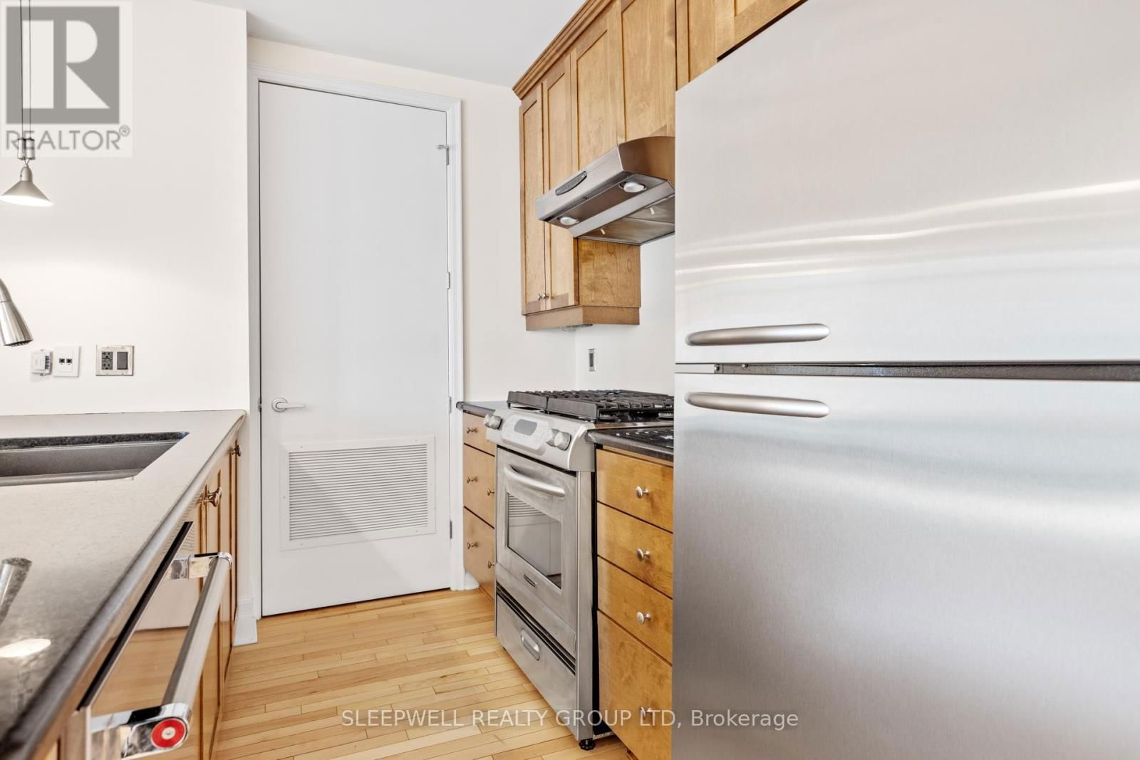706 - 420 BERKLEY AVENUE Image 14