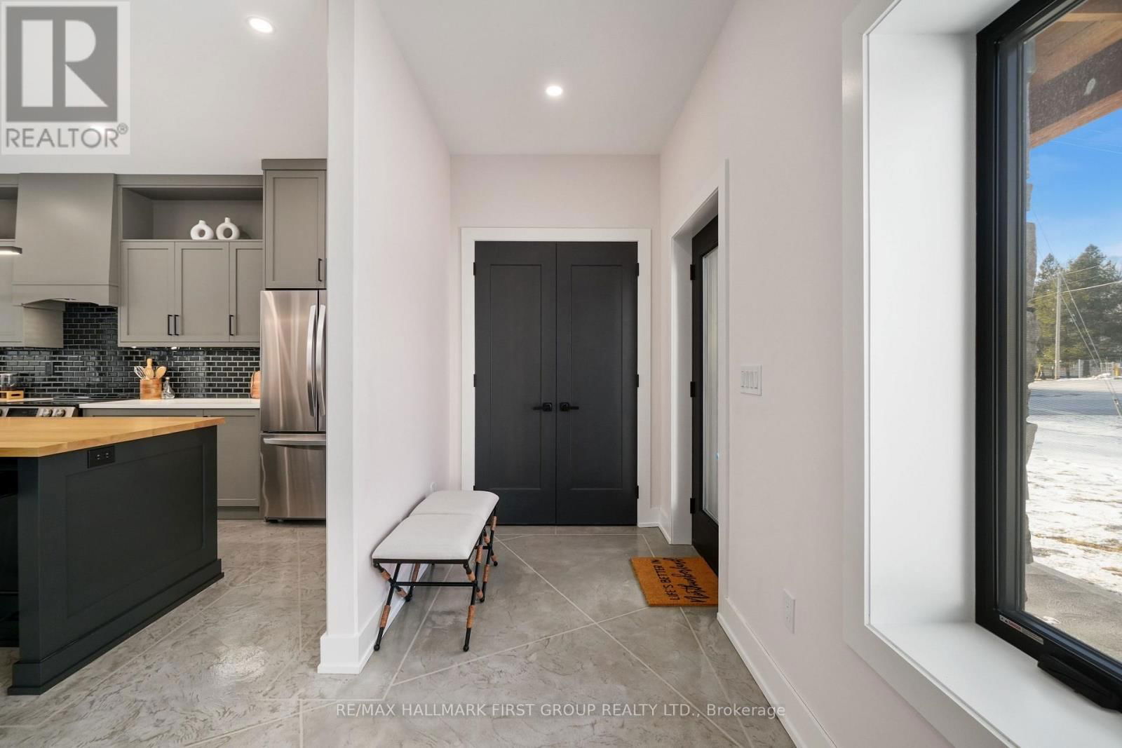 2133 SPRING STREET Image 5