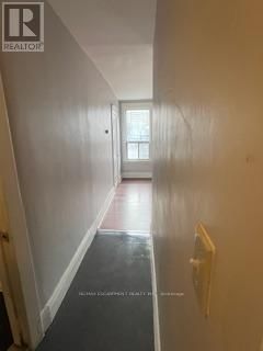 535 BARTON STREET E Image 14