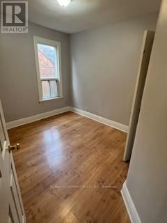 535 BARTON STREET E Image 9